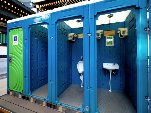 Portable Toilet Options We Offer in Fairview Park, IN